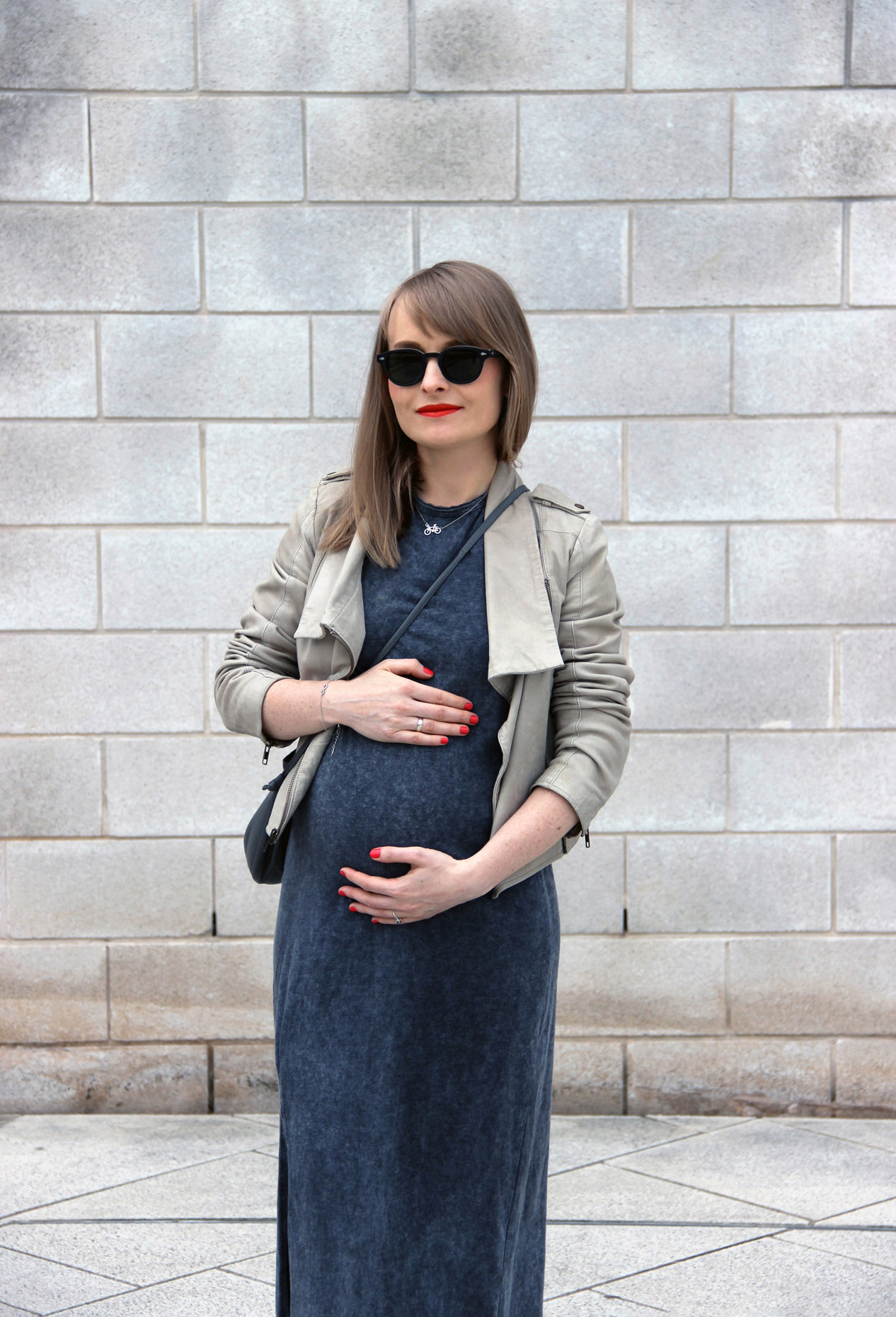 pregnant life pregnancy by Fashion Art Media